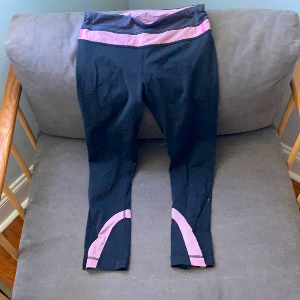 Lululemon size 2, black Capri workout pants